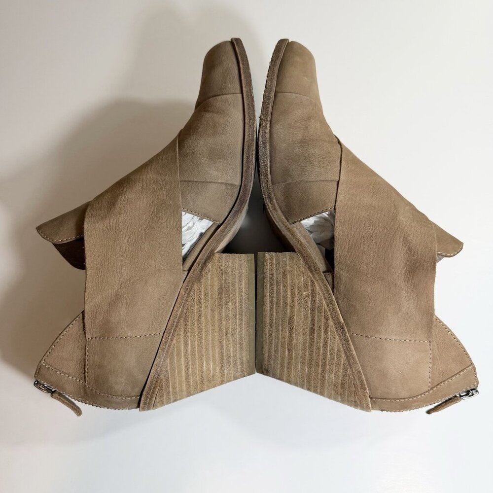 Eileen Fisher Jenkins Ankle Booties Size 10 Tan Nubuck Leather Minimalist Casual - Picture 8 of 11